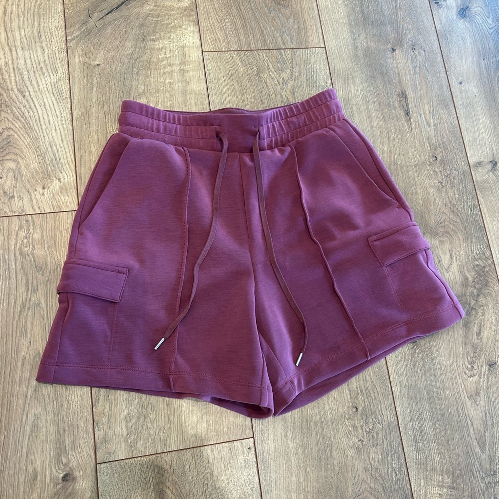 Calia Women’s Sandra’s Cargo Shorts in Mauveberry